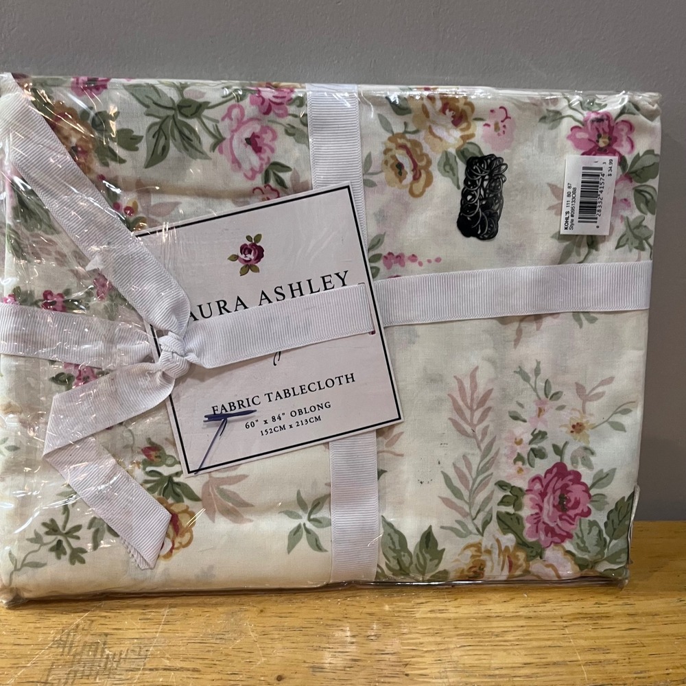 Laura Ashley Floral Rose Cotton Tablecloth 60x84 Oblong Cottagecore Vtg Style